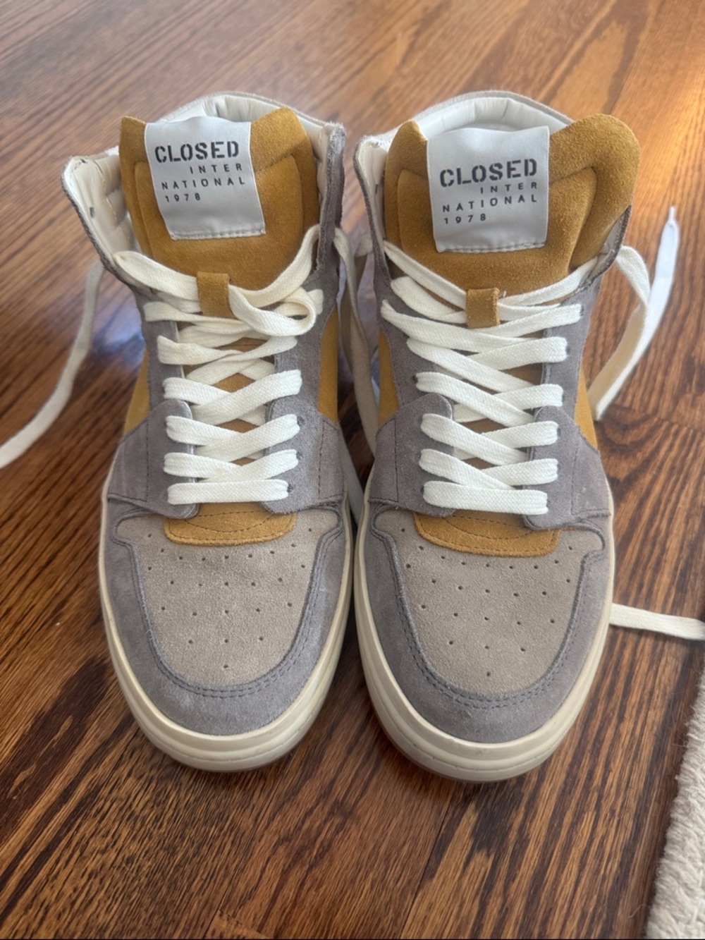 CLOSED Suede High-Top Sneakers in Gray and Mustard